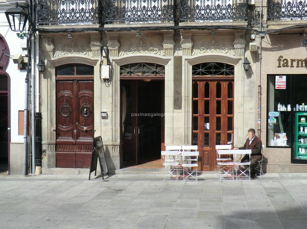 Tortoni (A Coruna)