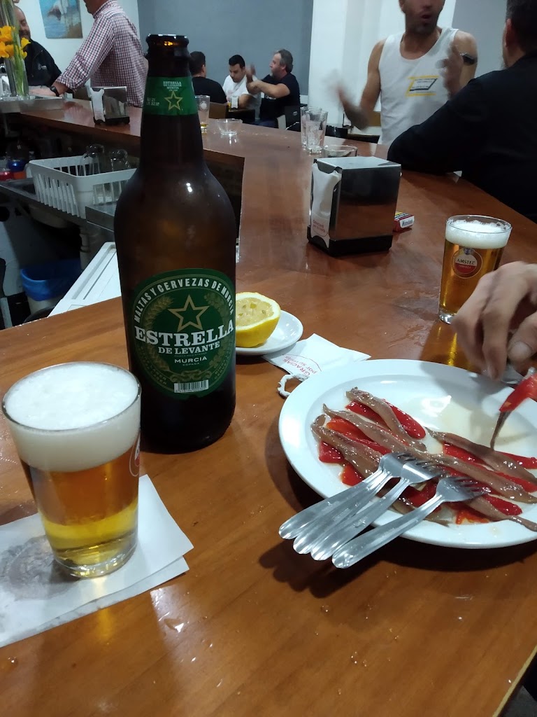 Bar Alfonso — Comida y bebida