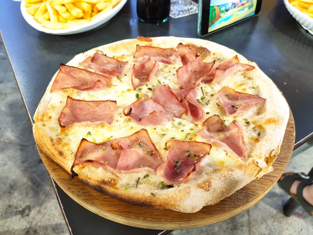 Pizzeria D'Vicio — Prosciutto