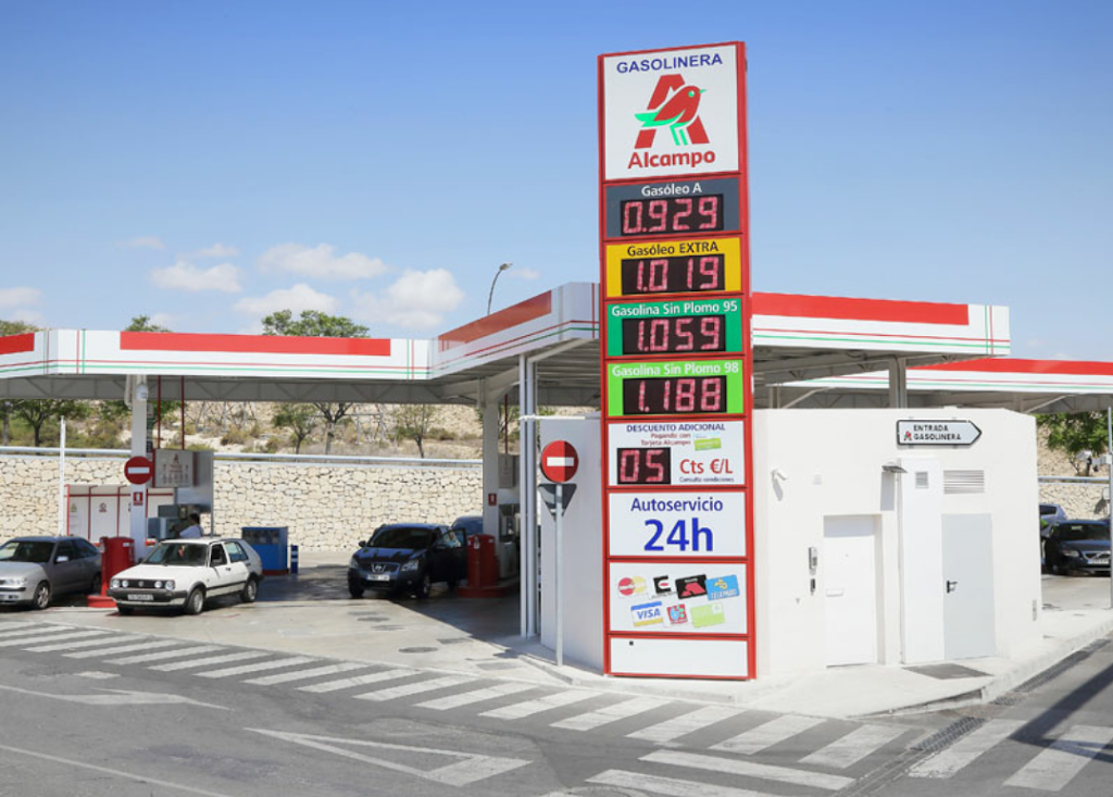 Gasolinera Alcampo — Exterior