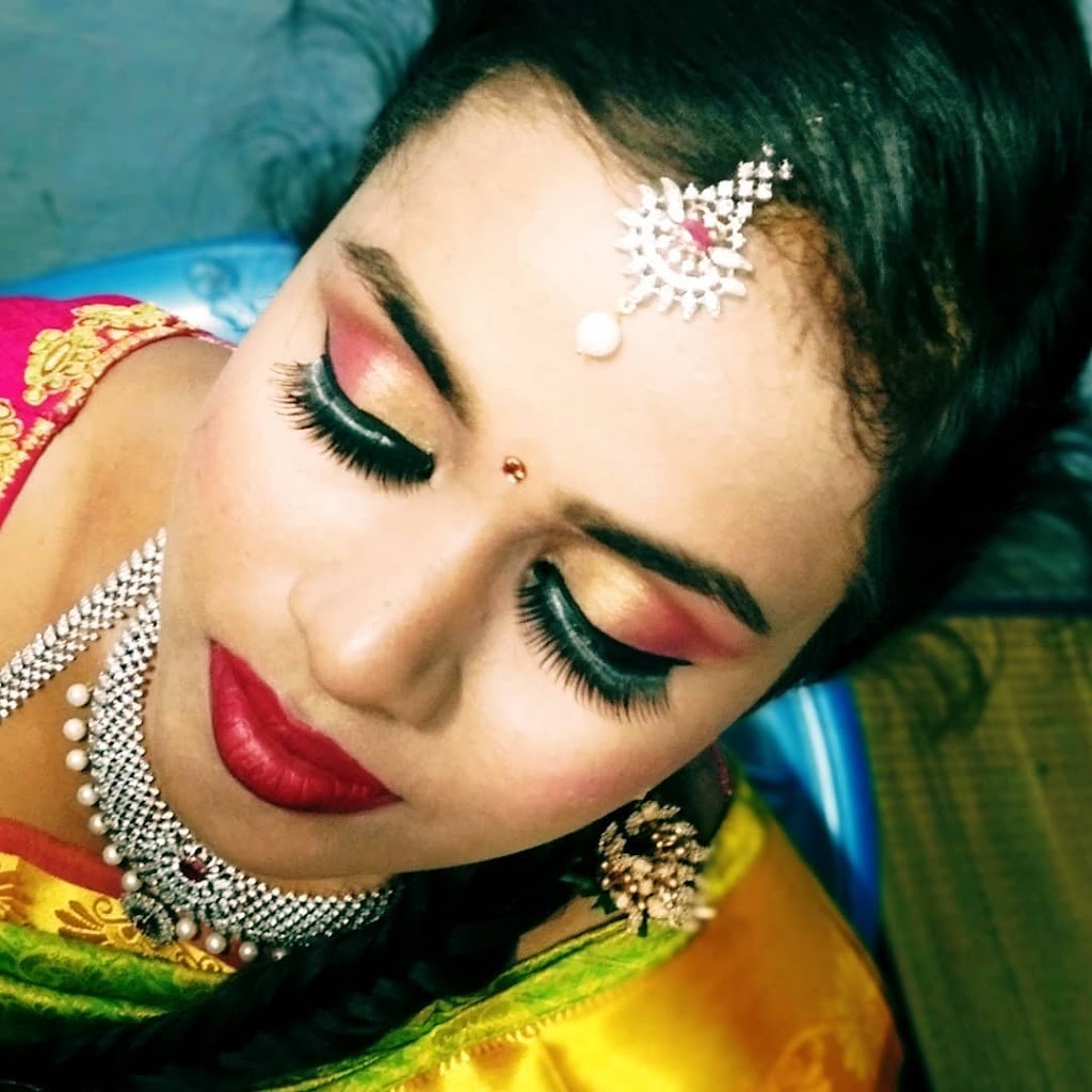 Laaral Beauty Parlour