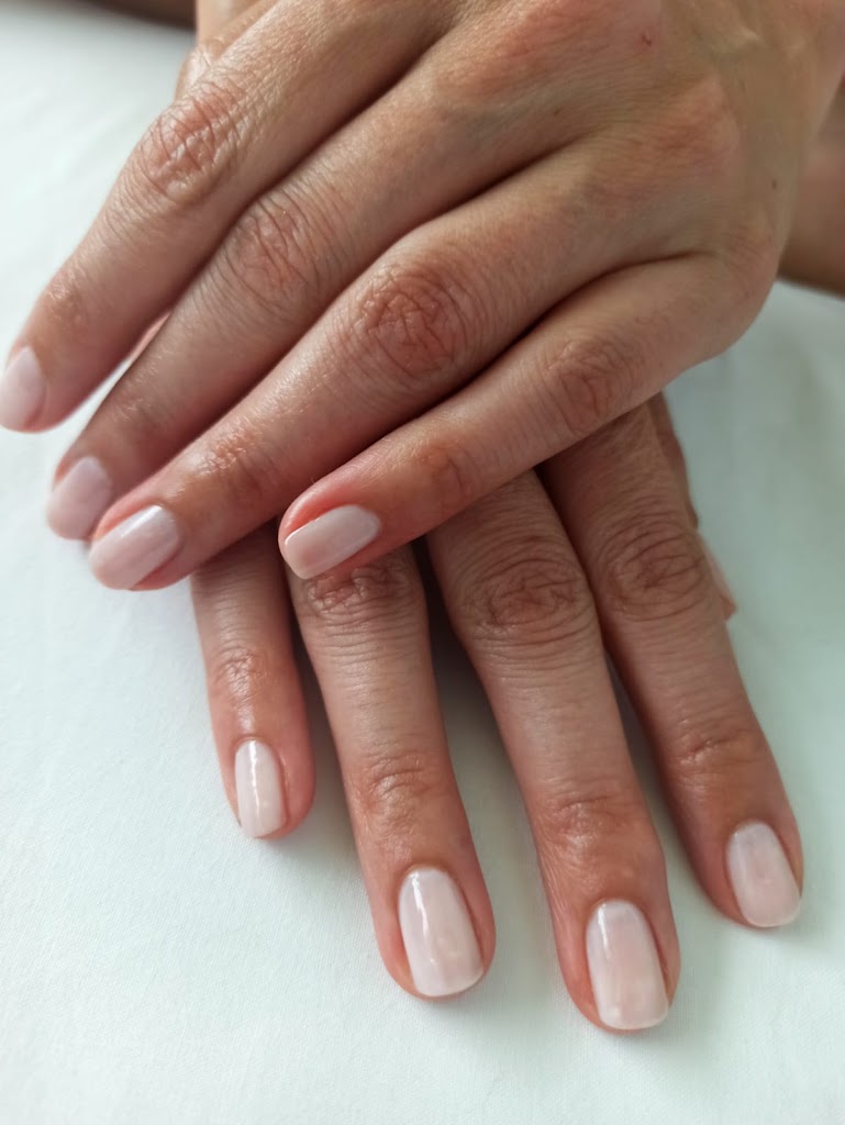 Centro Estetico Nieves Duran — Manicura