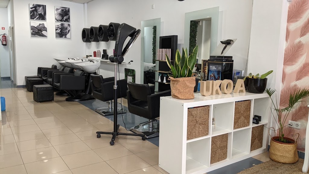 Ukoa — Interior