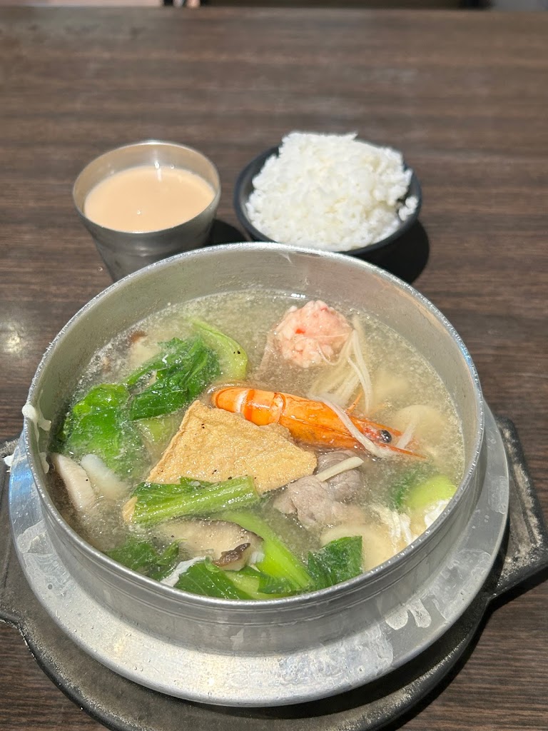 京畿道韓式料理 的照片