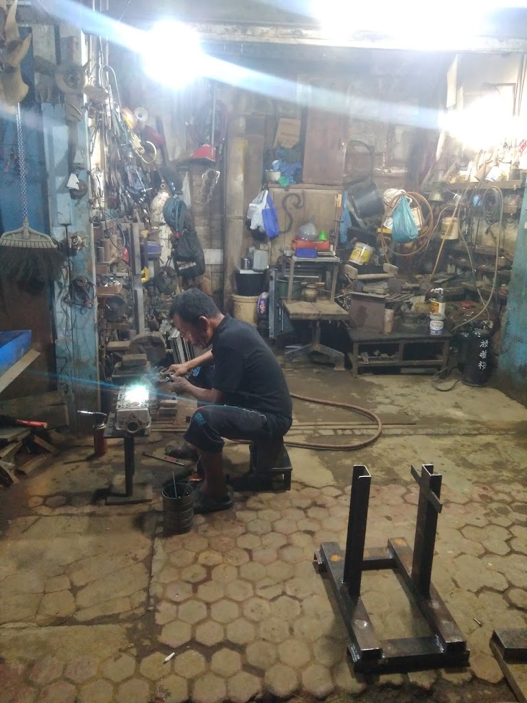 AJO RADIATOR SERVIS & COR DIESEL