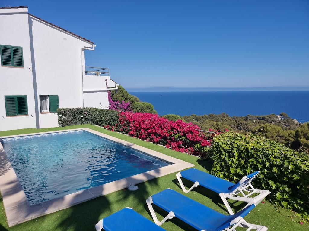 Your Paradise at Costa Brava 2