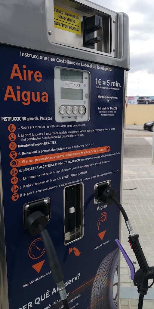 Estacion de Servicio Repsol — Surtidor de combustible