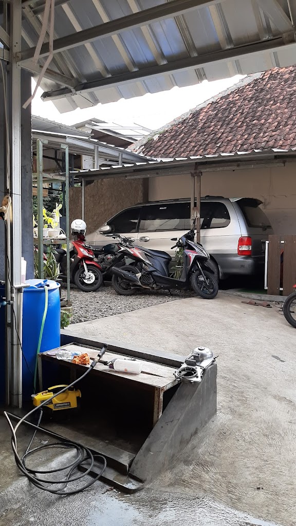 Highty Garage Majalengka (Steam Wash, Repaint / Painting, and Detailing)