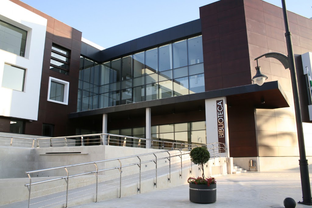 Biblioteca Municipal — Del propietario