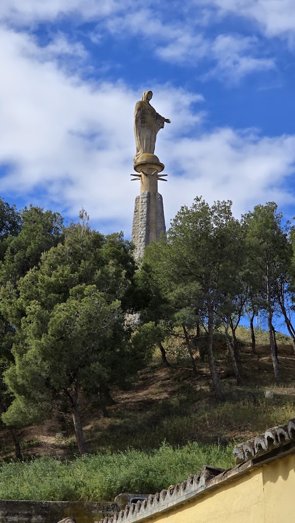Monumento al Corazon de Maria
