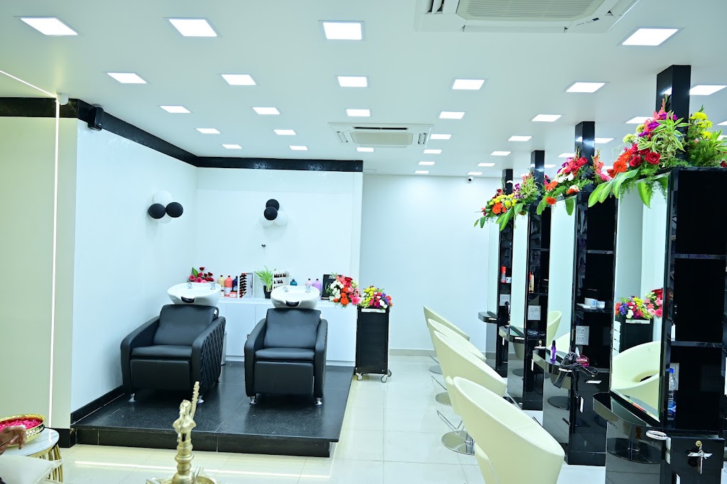 Spin Unisex Salon Champapet