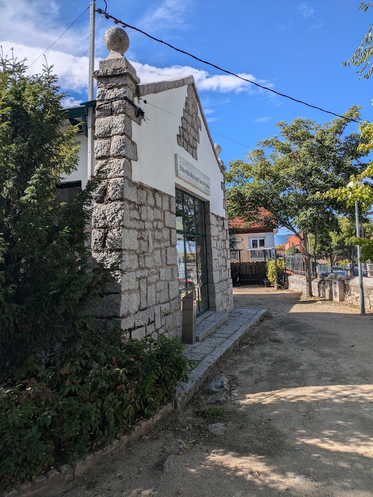 Biblioteca Publica Municipal "Sancho Panza" de Collado Villalba.