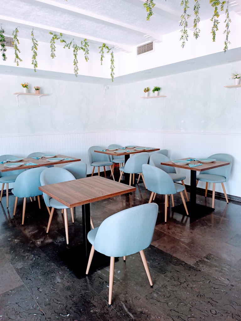 Restaurante asiatico "Happy Garden" — Ambiente