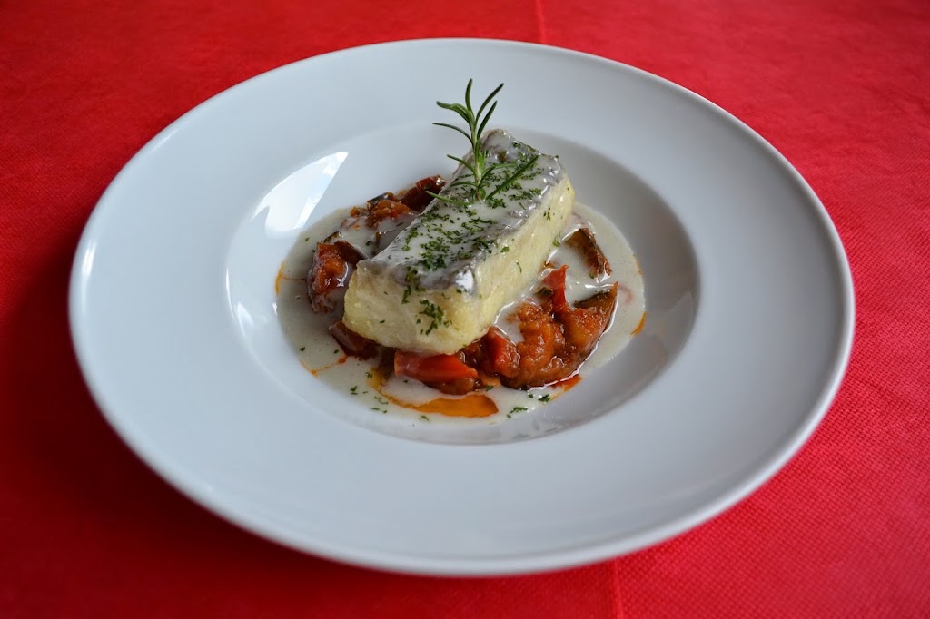 Restaurant Cal Cuiner — Comida y bebida