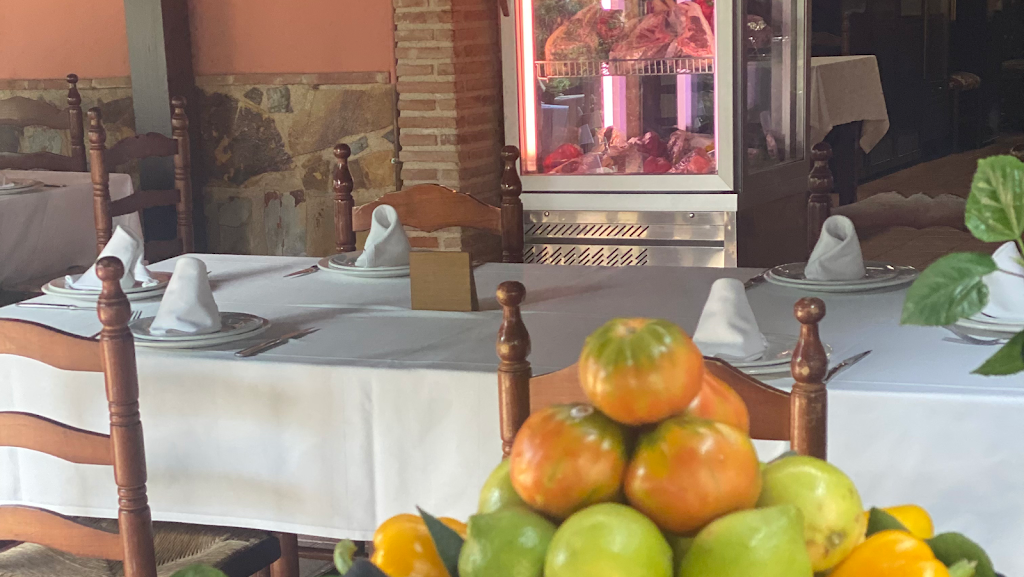 Restaurante Asador Puerta de Murcia — Comida y bebida