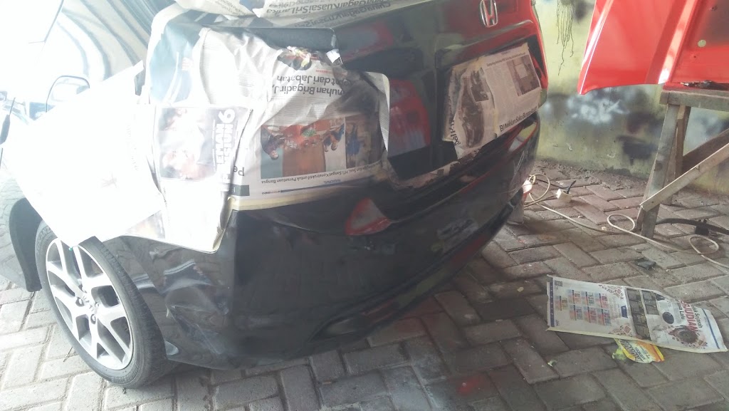 NKR BODY REPAIR LAMONGAN