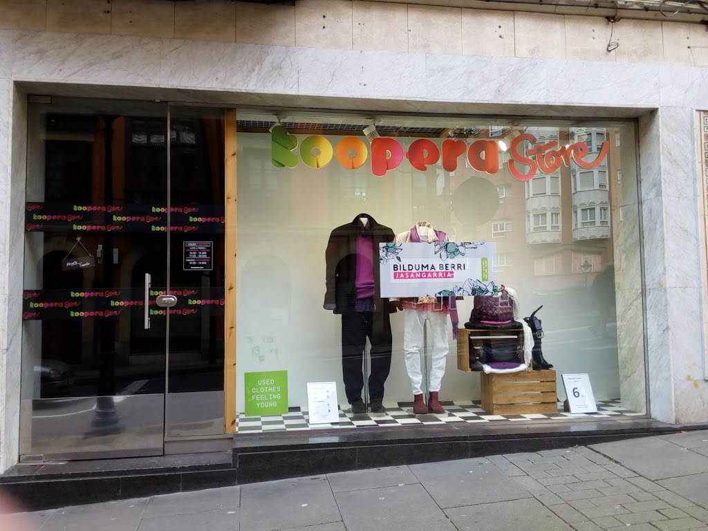 KOOPERA STORE con Moda re- PORTUGALETE