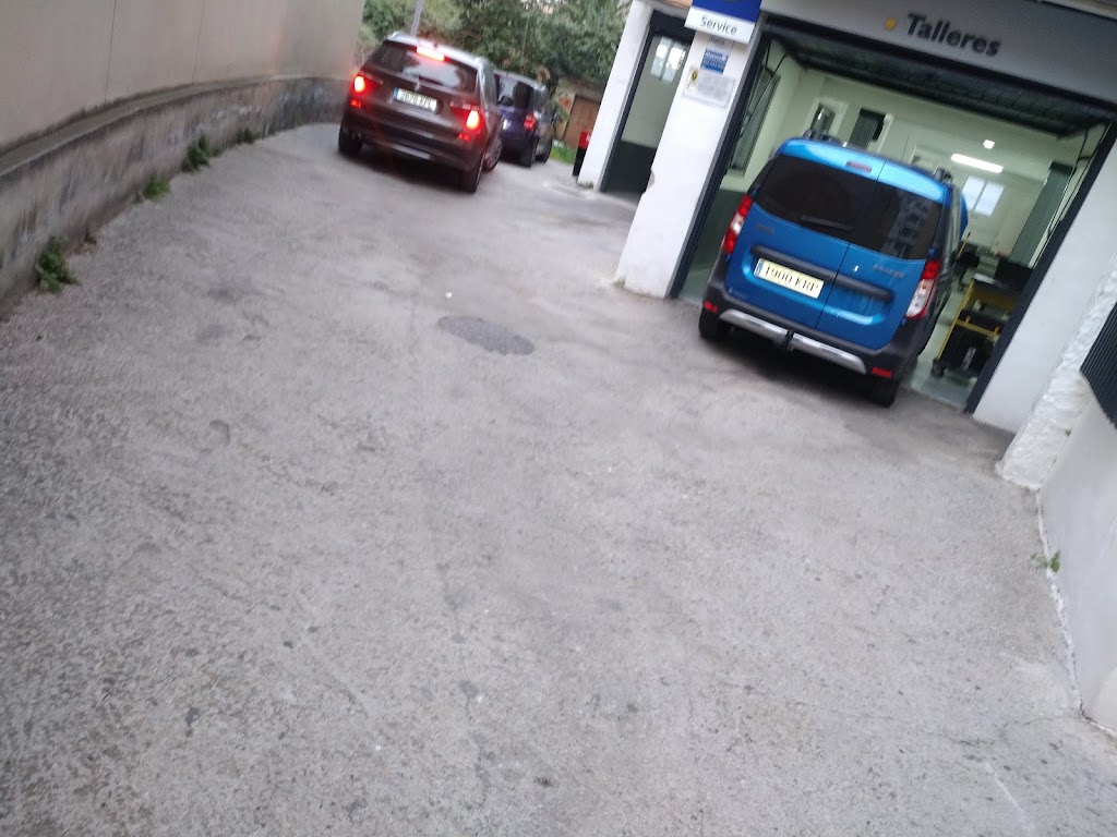 AUTOS ALMUNECAR MOTOR S.A. — Hatchback