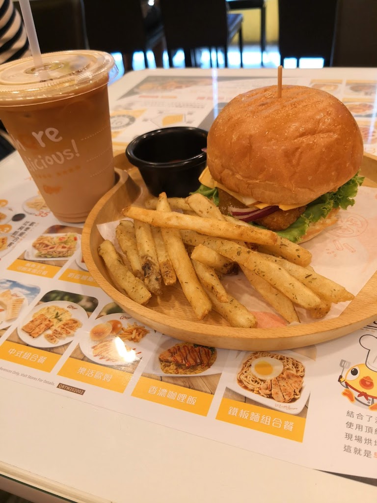 Q Burger 新竹光復店 的照片