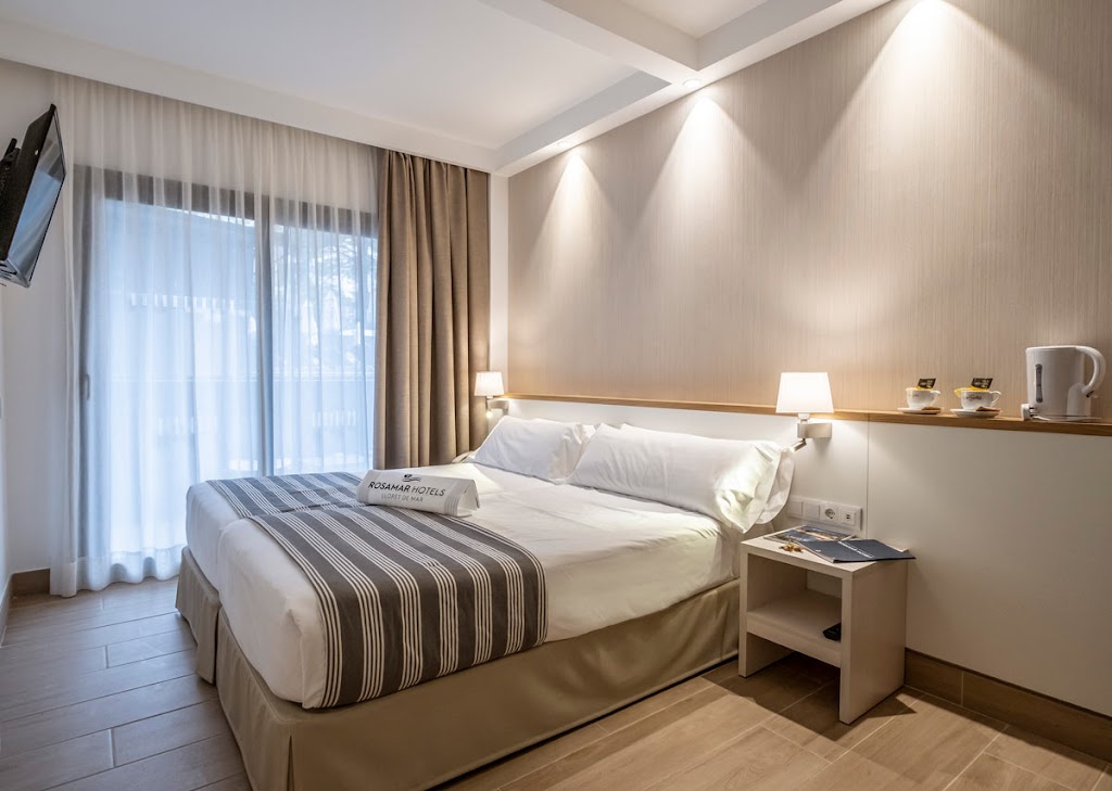 Rosamar Es Blau - Adults Only +21 — Habitaciones