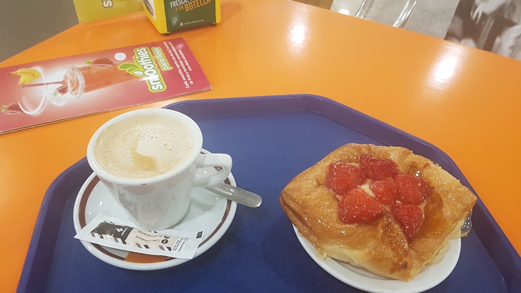Cafeteria Don Sandwich — Comida y bebida