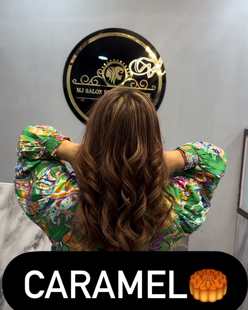 Mj Creations Unisex Salon Academy