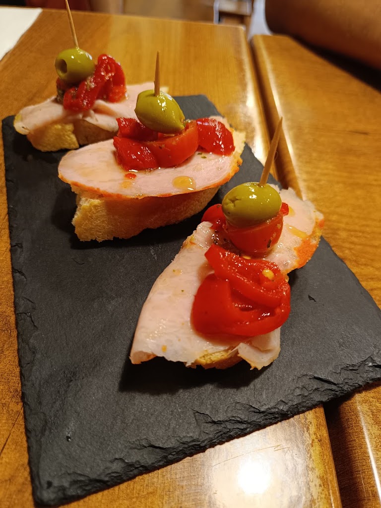 Antic Celler — Comida y bebida