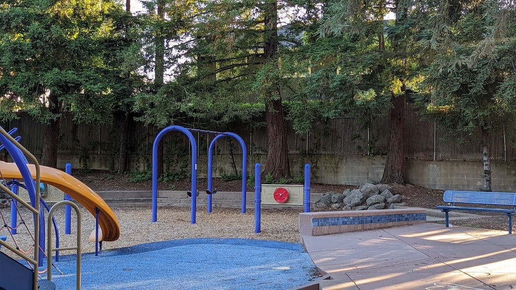 Cresthaven Park