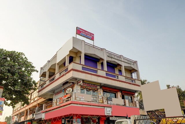 Oyo Hotel Royal Inn Guest House