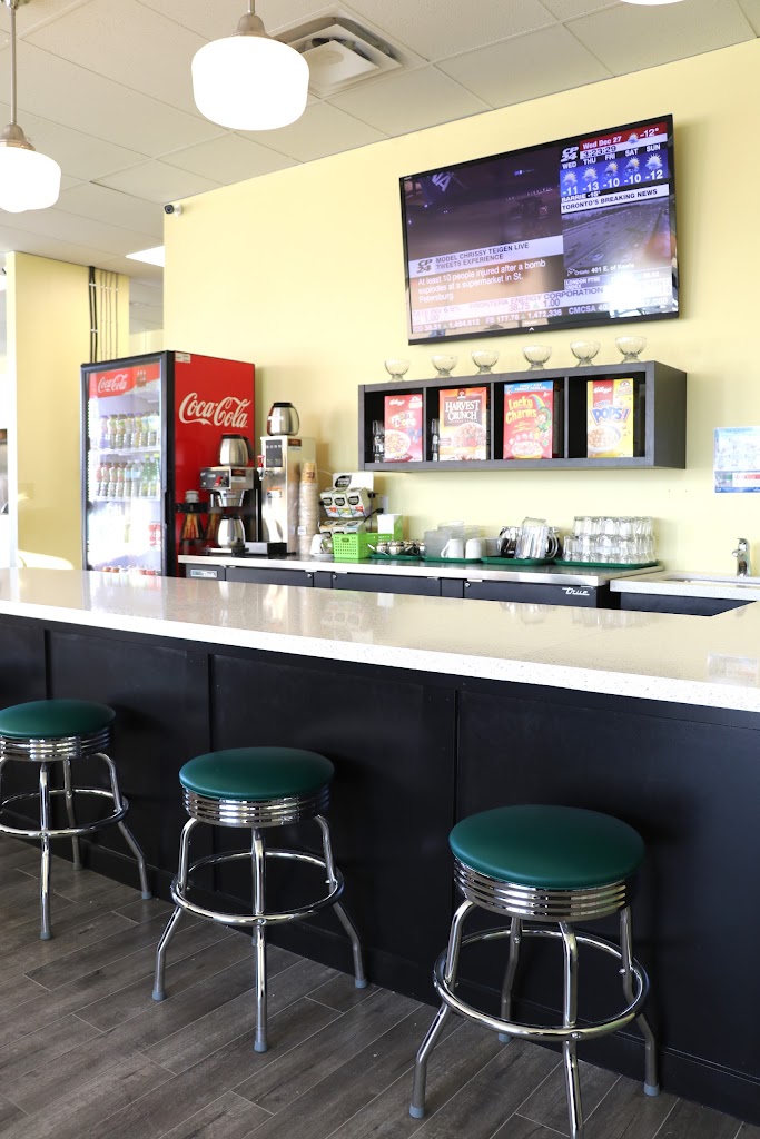 Sunnyside Grill Newmarket in Newmarket