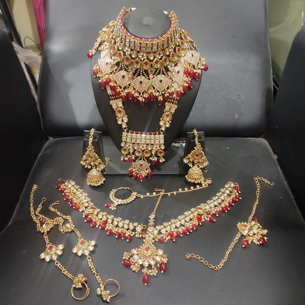 Payal Beauty Parlor Classes