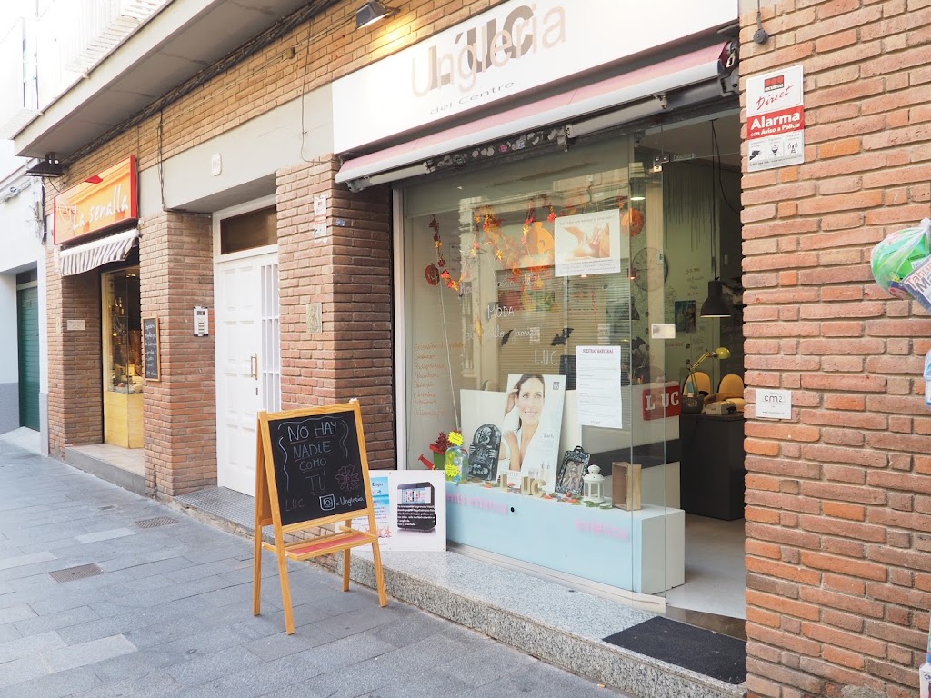 L'UNGLERIA DEL CENTRE — Exterior