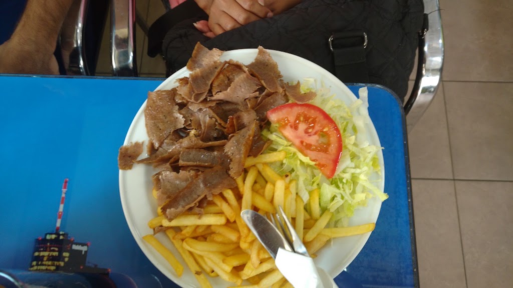 MAMA Doner Kebap 2 - Sanxenxo — Comida y bebida
