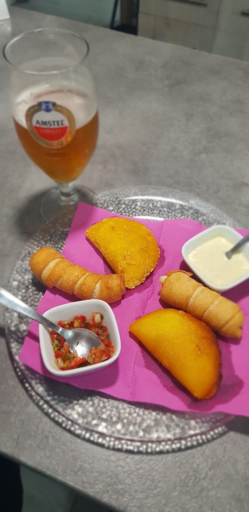 Bar Cantagallet — Comida y bebida