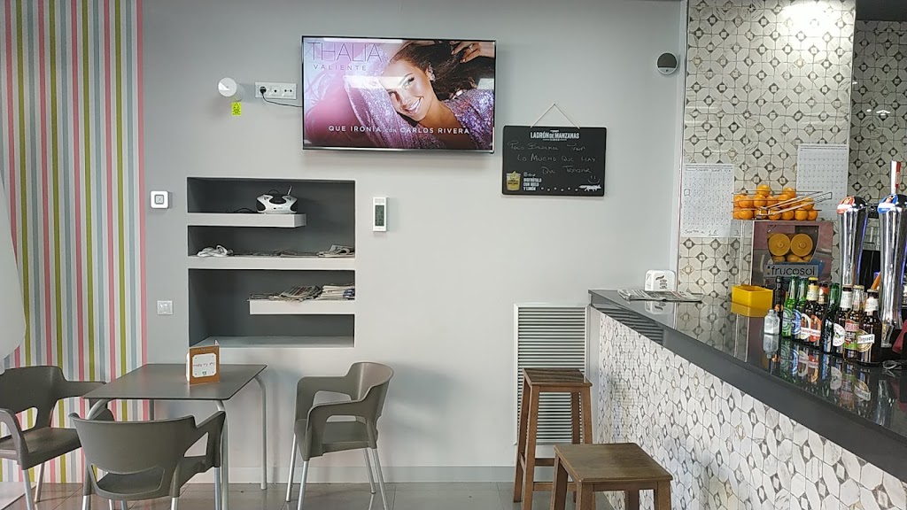 Cafe La Oficina — Ambiente