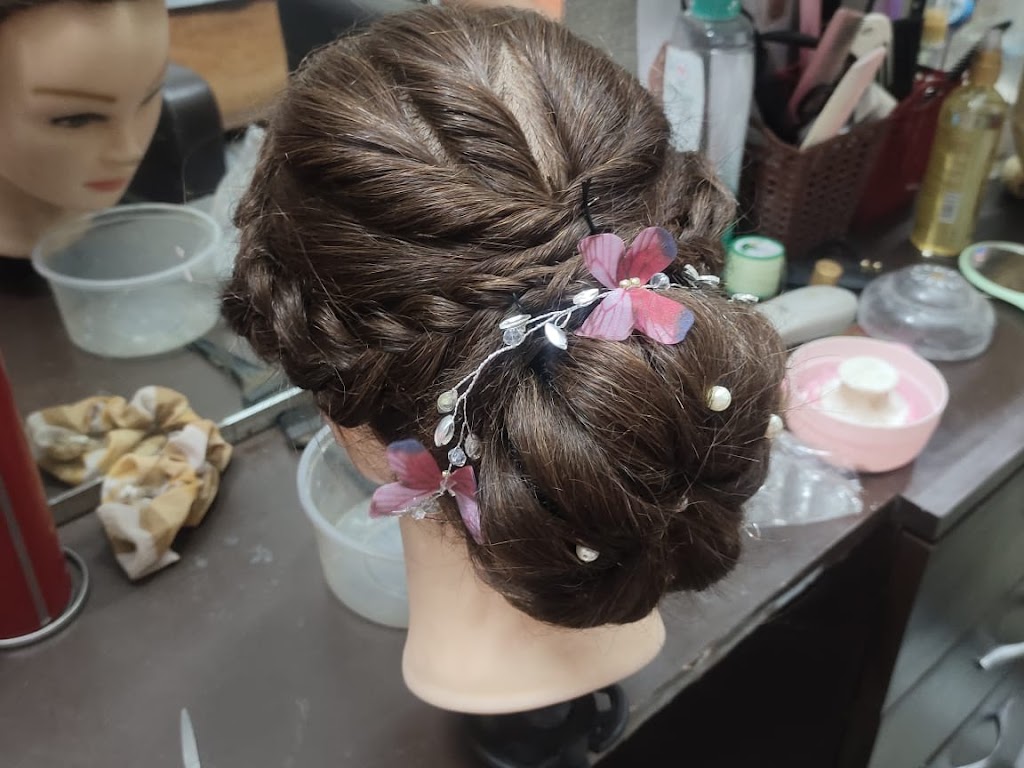 Glam Beauty Salon And Cosmetics