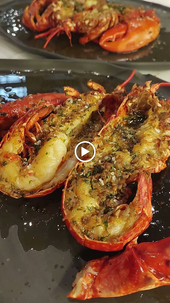 Restaurante/Asador Essencia — Videos
