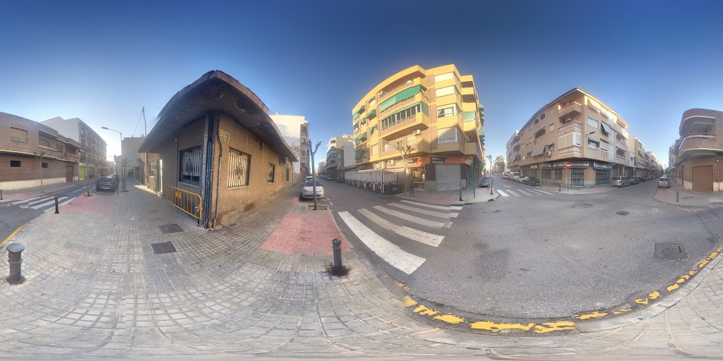 Bar Simon — Street View y 360deg