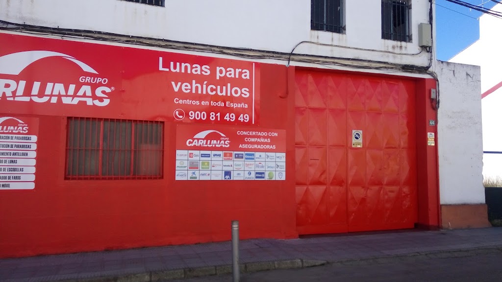 Carlunas — Exterior