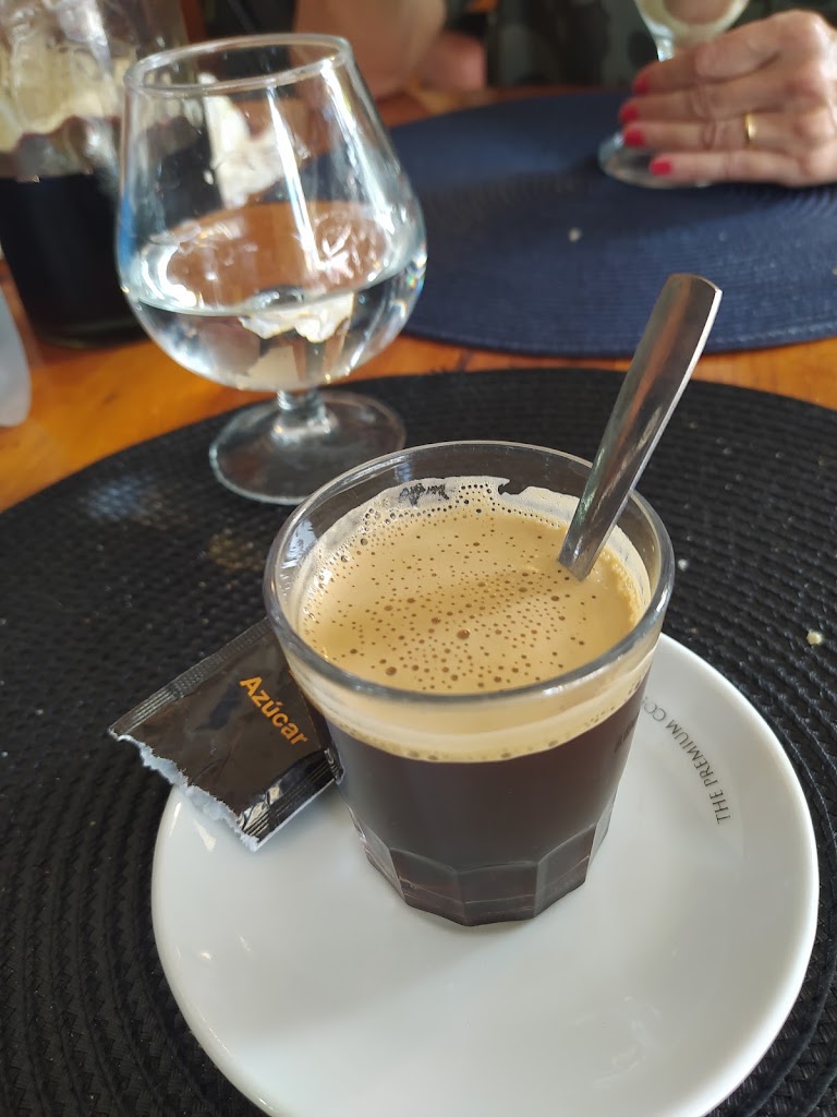 Bar Restaurant La Mossegada — Cortado