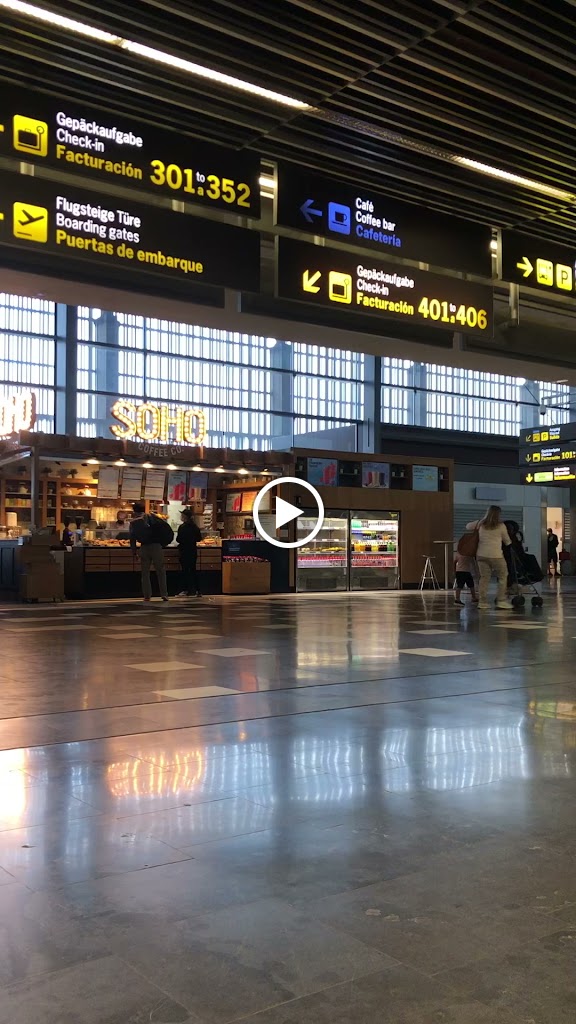 Parquing Tierra Aeropuerto GC — Videos