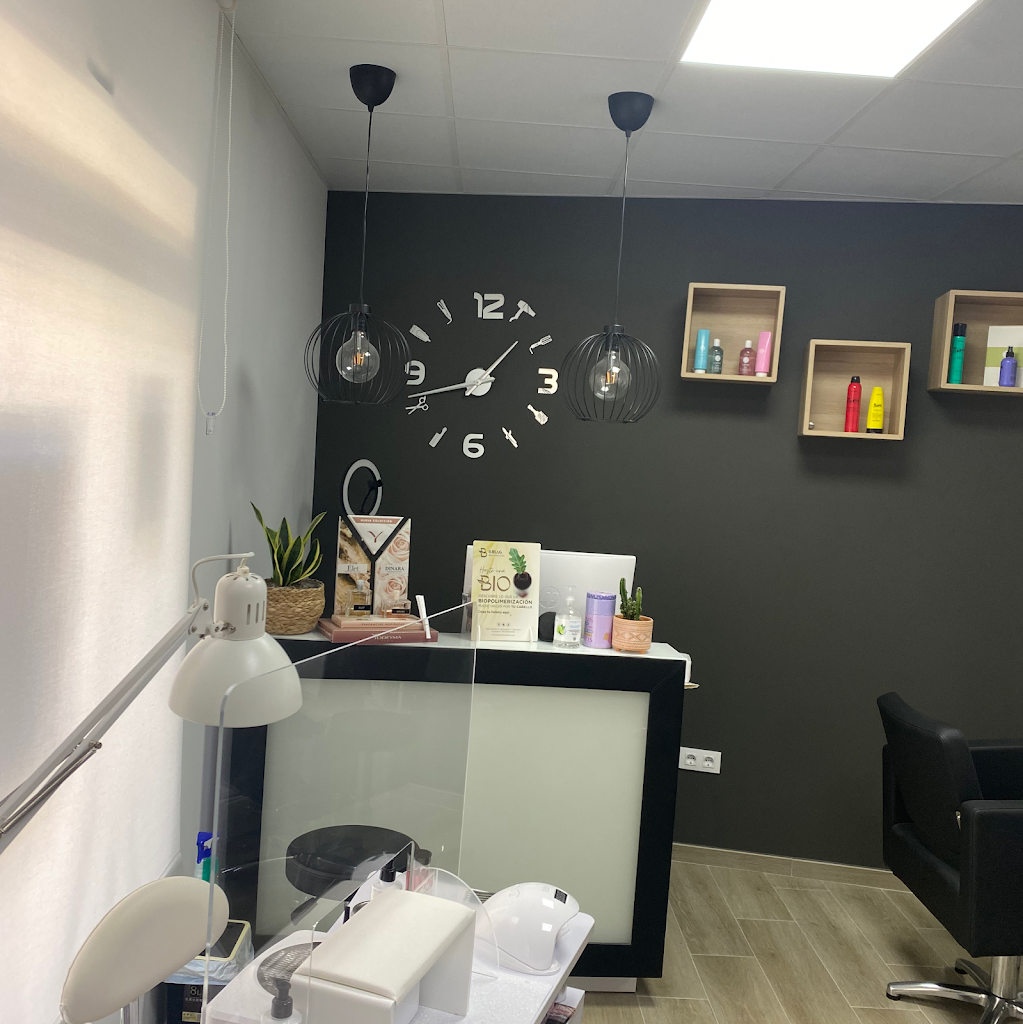 Inma Rodriguez , Salon — Interior