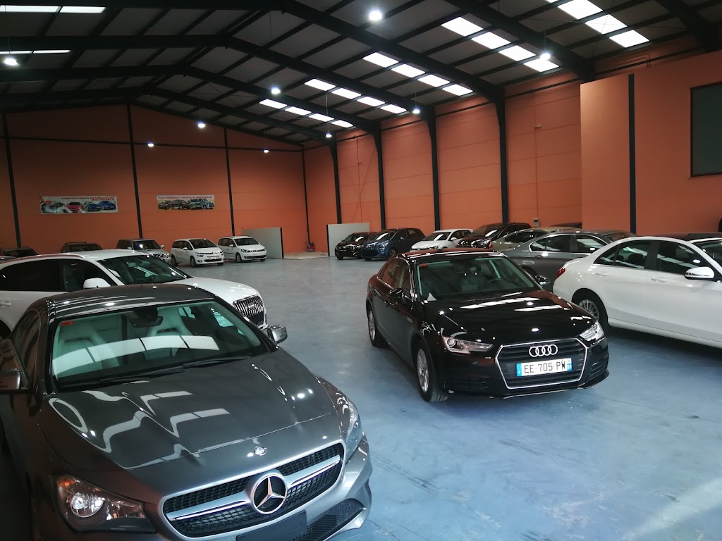 Autos Paez Mora — Interior