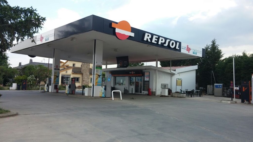 Estacion De Servicio El Helmantico S L — Exterior