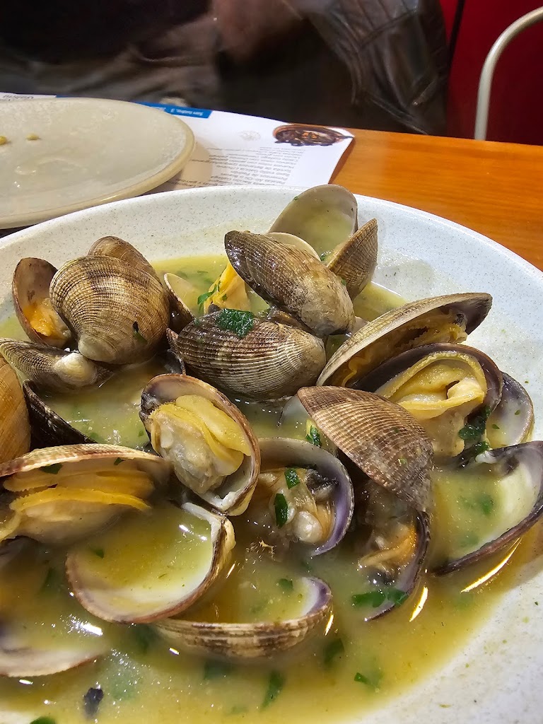 Ousa — Comida y bebida