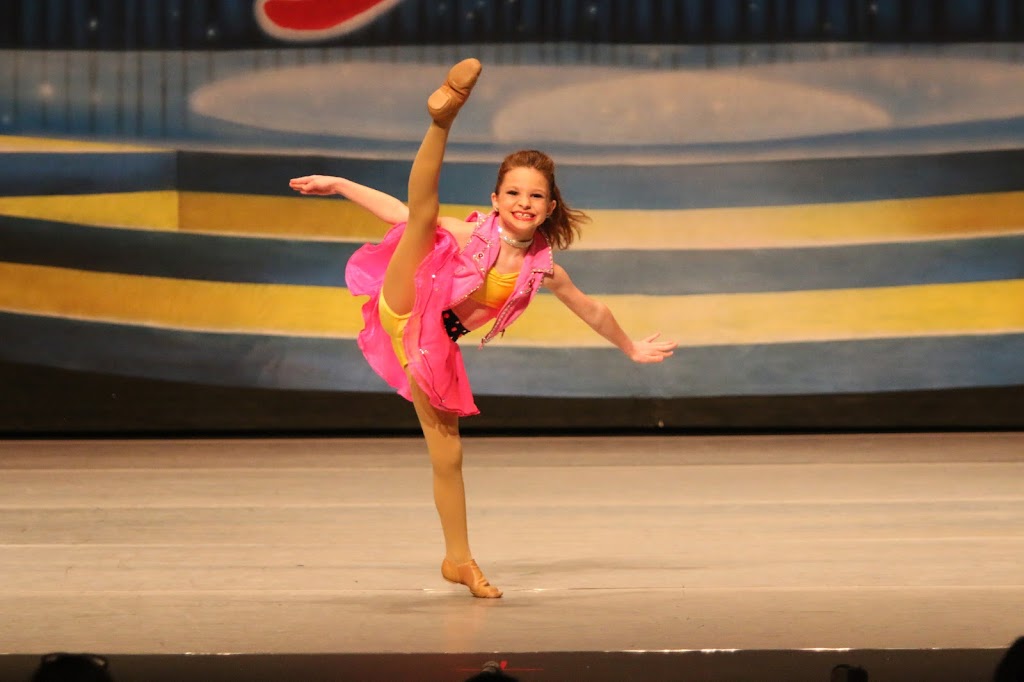  Be Famous Dance Center