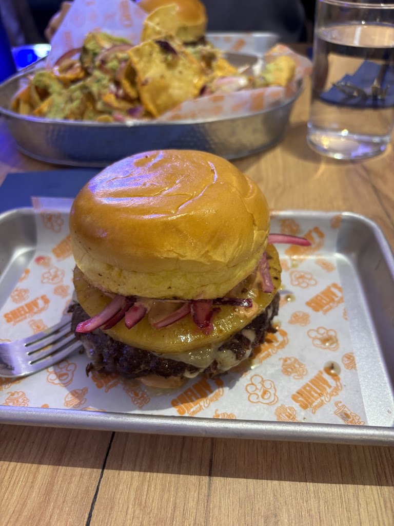 Shelby's | Smash Burgers — Hamburguesa con queso