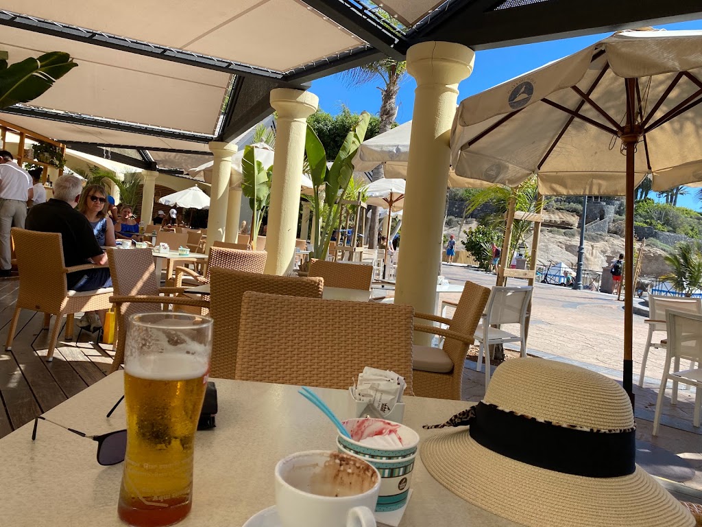 Cafe la Bahia — Comida y bebida
