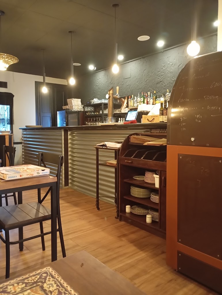 Georgina Artisan Pizza — Ambiente