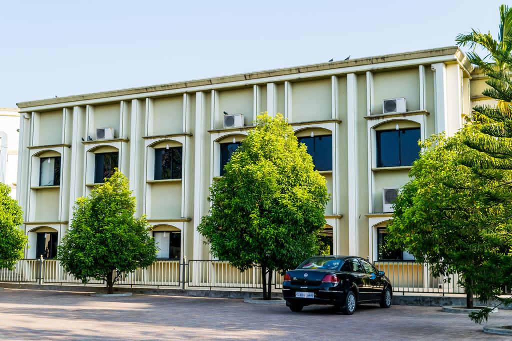 Amidhara Resort